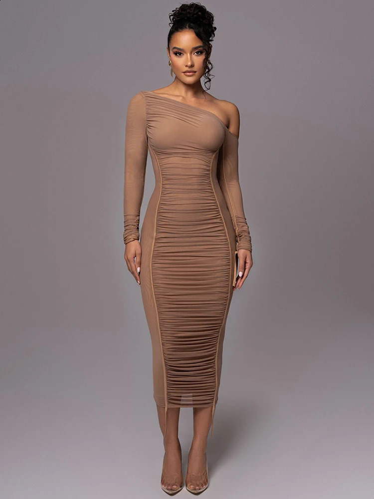 Mozision Diagonal Collar Long Sleeve Midi Dress For Women Two Layer Mesh Backless Ruched Bodycon Club Party Sexy Long Dress 240816