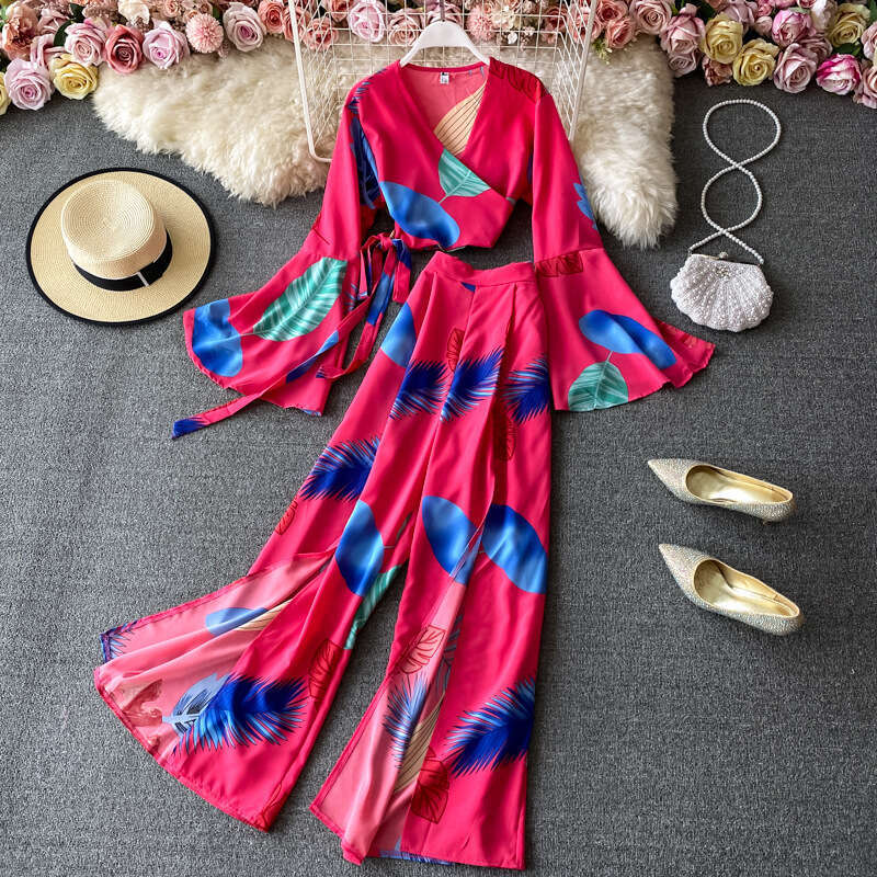 Fashion Set V-neck Temperament Short Printed Top with Flared Sleeves, Two-piece High Waisted Wide Leg Pants, Split Long Pants SKINNY DRESS High Waist 