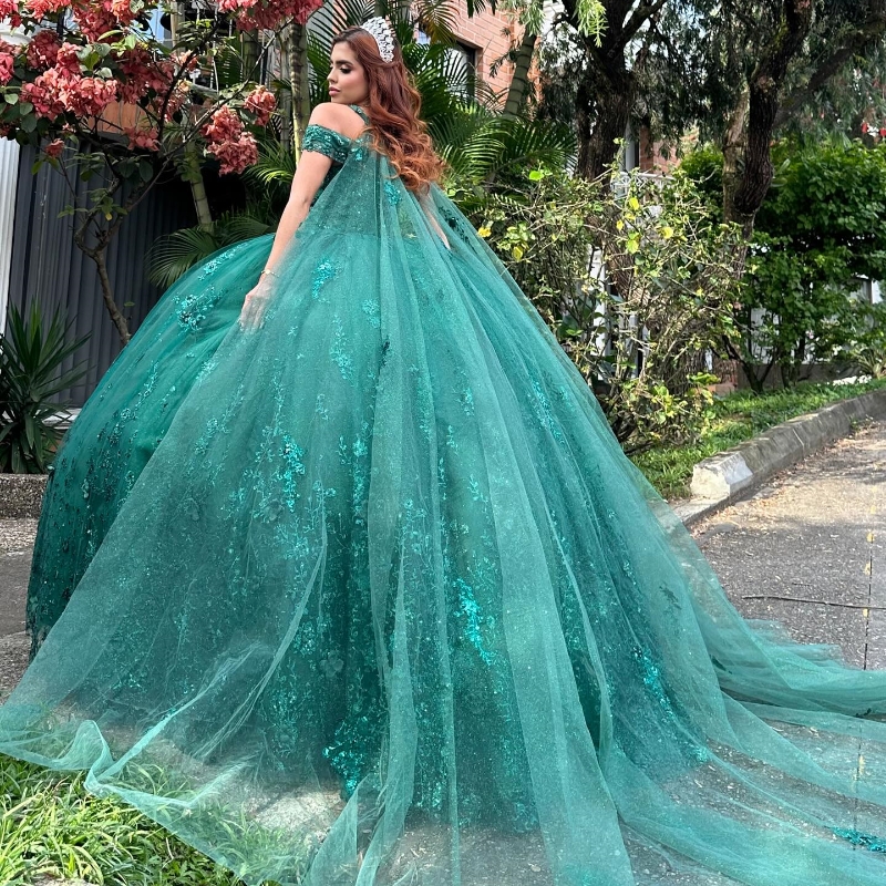 Emerald Green Ball Gown Quinceanera With Cape 3D wer Corset Lace Appliques Beaded Sweet 16 Dress Court Train Vestidos De 15 Anos