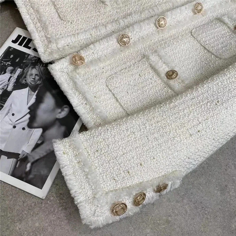 White Tweed Short Jacket Women Fashion Elegant O-Neck Single Breasted High-End Coat Fall Winter Warm Office Lady Casual Outwear 240806