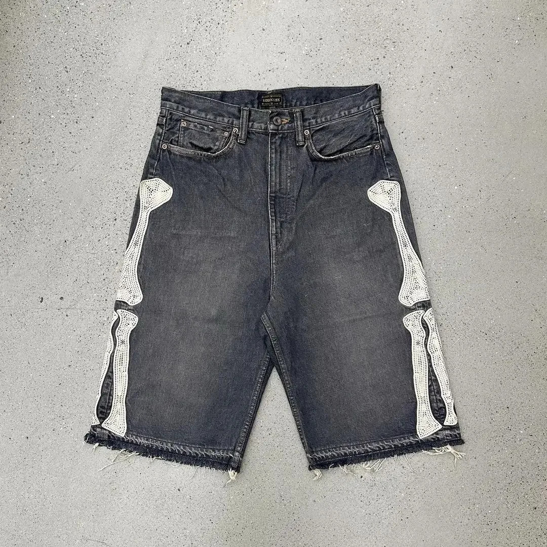 Y2k Fashion Bone Graphics Rhinestone Washed Denim Shorts Mens Loose Street Straight Shorts Harajuku Streetwear Women Pants 240723