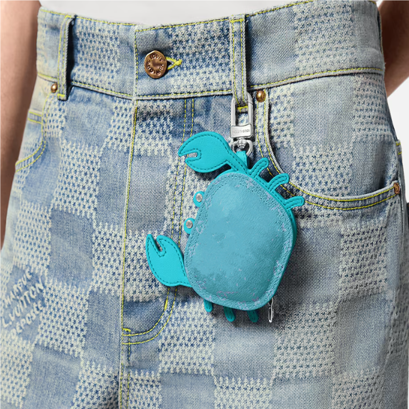 CRAB bag decoration headset coin se Letter Keychain Backpack Handheld Crossbody Bag Car Key Product Fashion Decoration animal Accessories 6 colors Fre