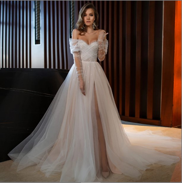 Soft Tulle Boho Wedding Dress Long Sleeves Sweetheart Pearls Bride Beach Front Split Formal Party