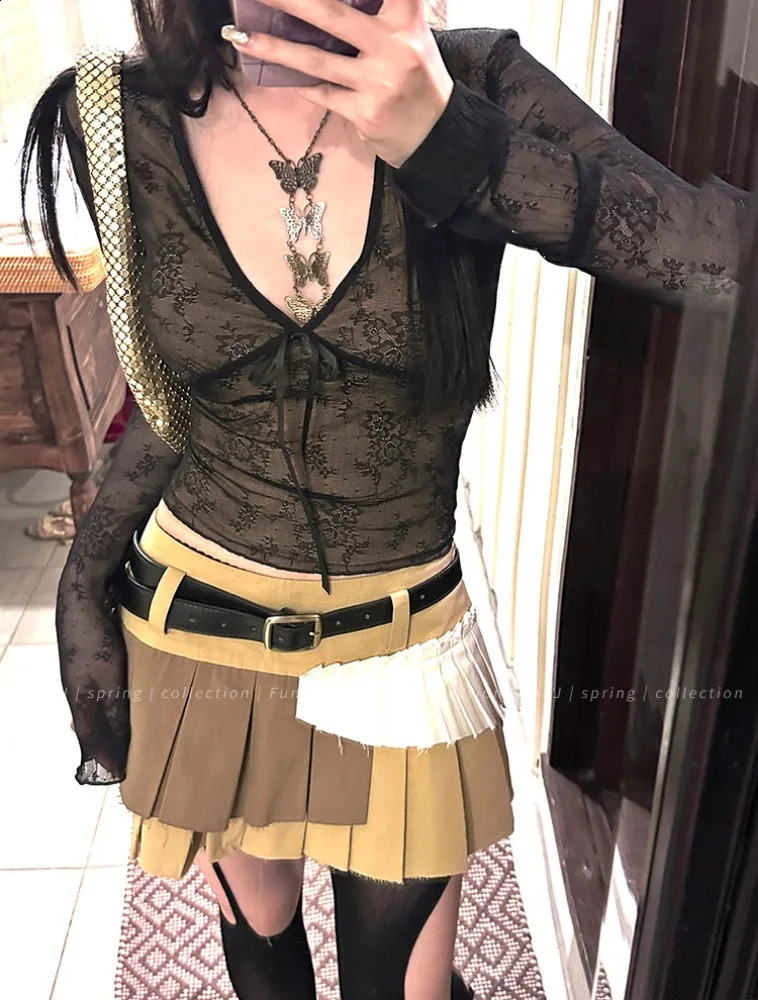 Deeptown Coquette Aesthetic Mesh T Shirts Women Vintage V Neck Lace Bow Cropped Tops Y2k Sexy Slim Fit Long Sleeve Tee Shirts 240717