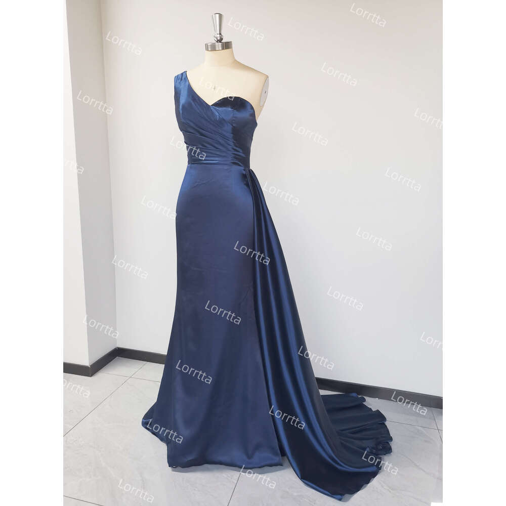 Satin One-Shoulder Bridesmaid Dresses Pleats Backless Sweep Train tail Dress Elegant Sleeveless Bodycon Wedding Party Gowns