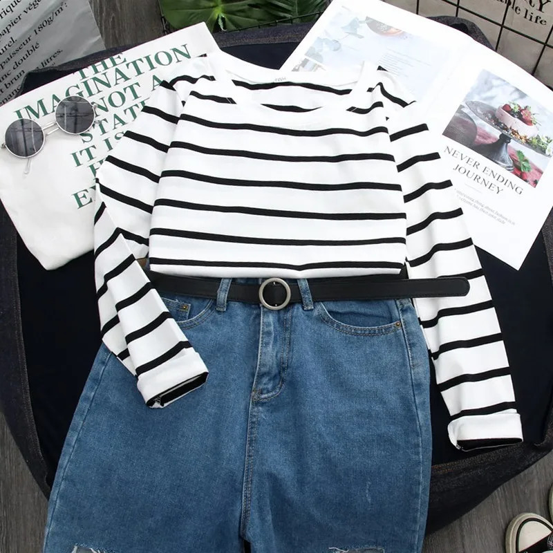 Womens loose striped printed top autumn round neck long sleeved casual simple wild T-shirt womens black and white cotton top T-shirt 240826