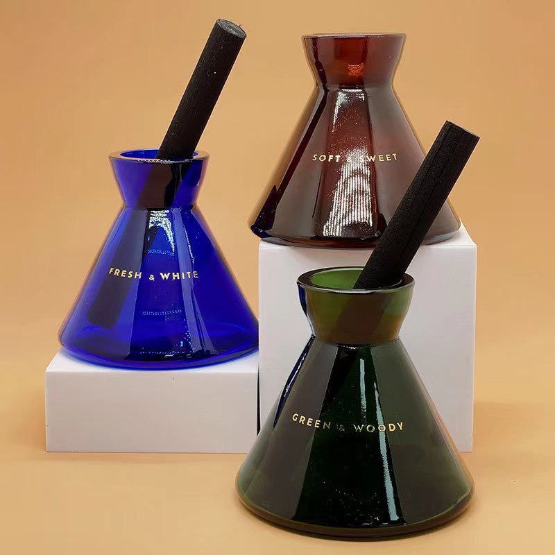 200ml Funnel Shape Reed Diffuser Glass Bottle Brown Essential Oil Bottle Room Fragrance Diffuser Decoration