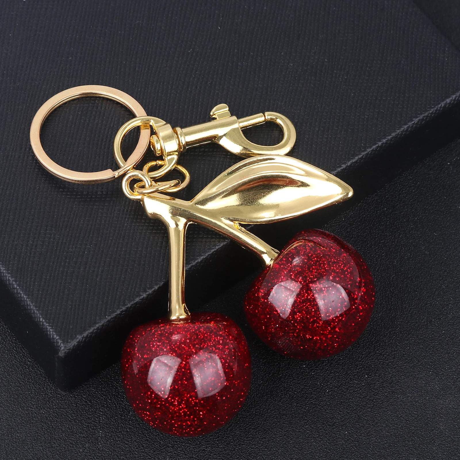 DHXJ Charm Keychain Exquisite Red Cherry Fruit Key Chain for Women Girs Bag Purse Pendant Accessories Gift 240813