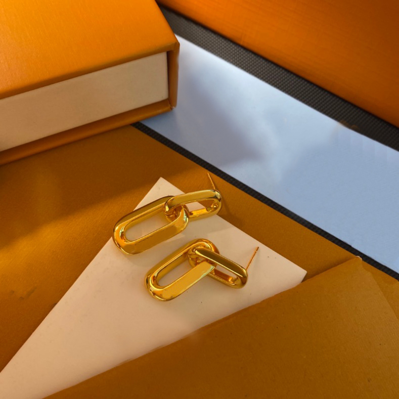 Exquisite Charm Earrings Designer Brand High end Women Style Exquisite Accessories Fashion Elegant Gold Plated Size 1.5x3.5 Selected Womens Gift Never Fade A1195