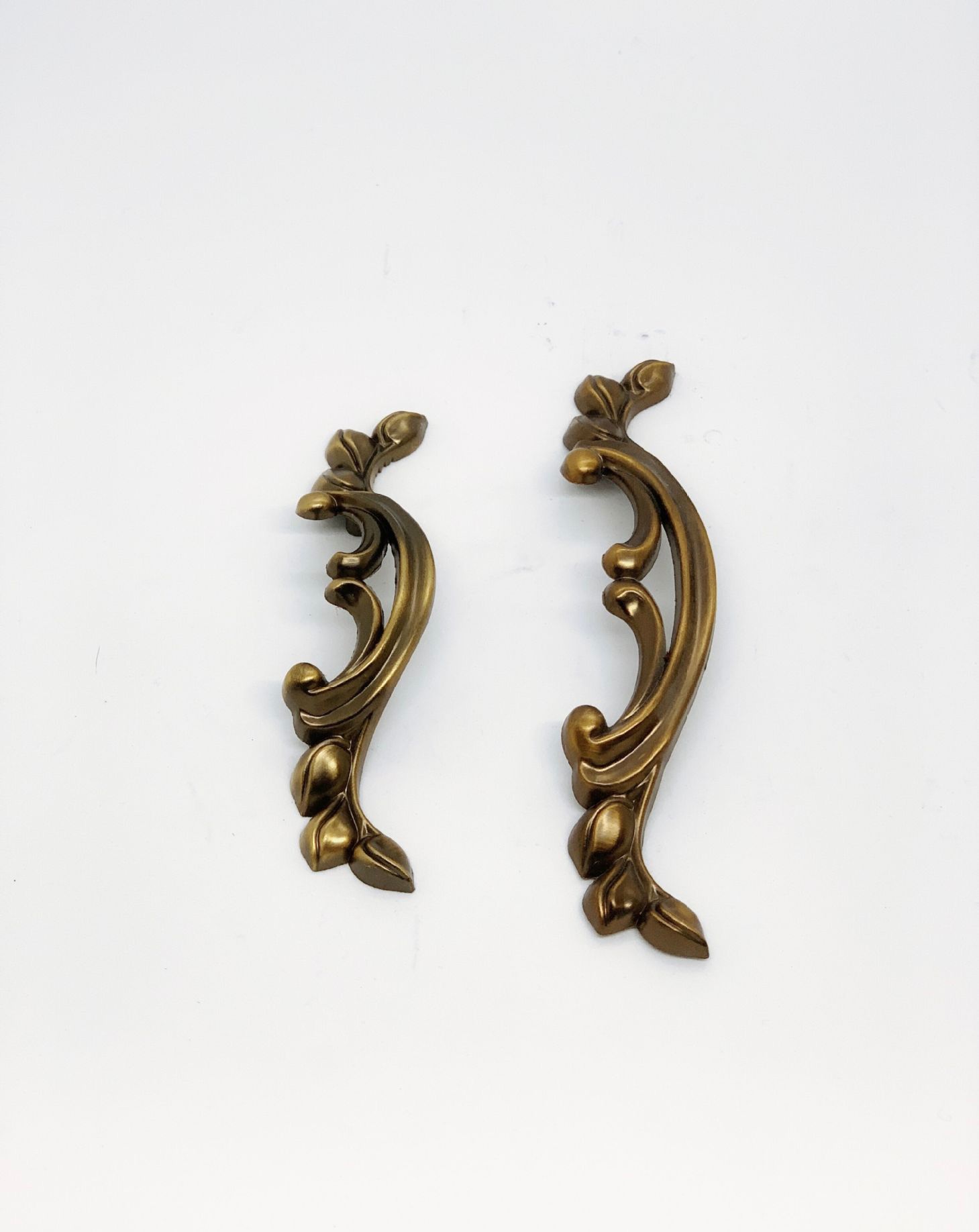 Handle European antique cabinet door antique symmetrical cabinet wardrobe drawer retro furniture handle 407-64