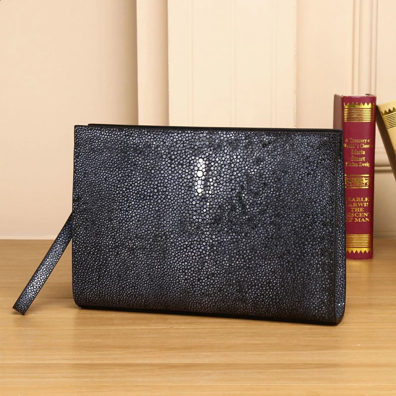 Winter Mens Clutch Bag High-quality Genuine Leather Envelope Clutch Bag Large Capacity Mens Bag 240724