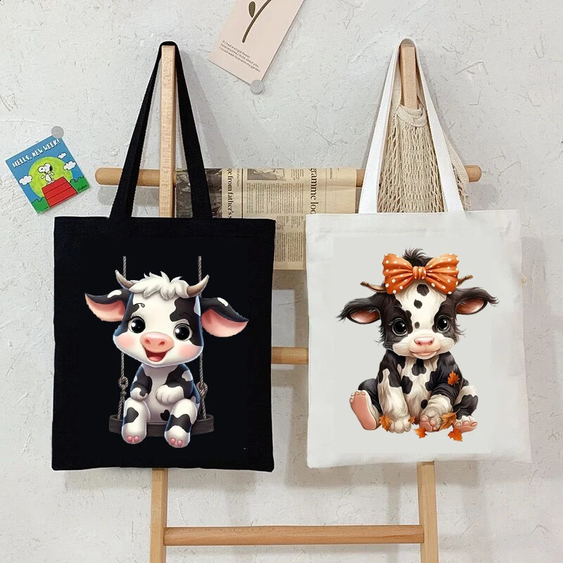 Cute Cow Print Canvas Tote Bag Womens Large Capacity Beach Shoulder Bag Student Casual Travel Shopping Bags Cartoon Cow Handbag 240724