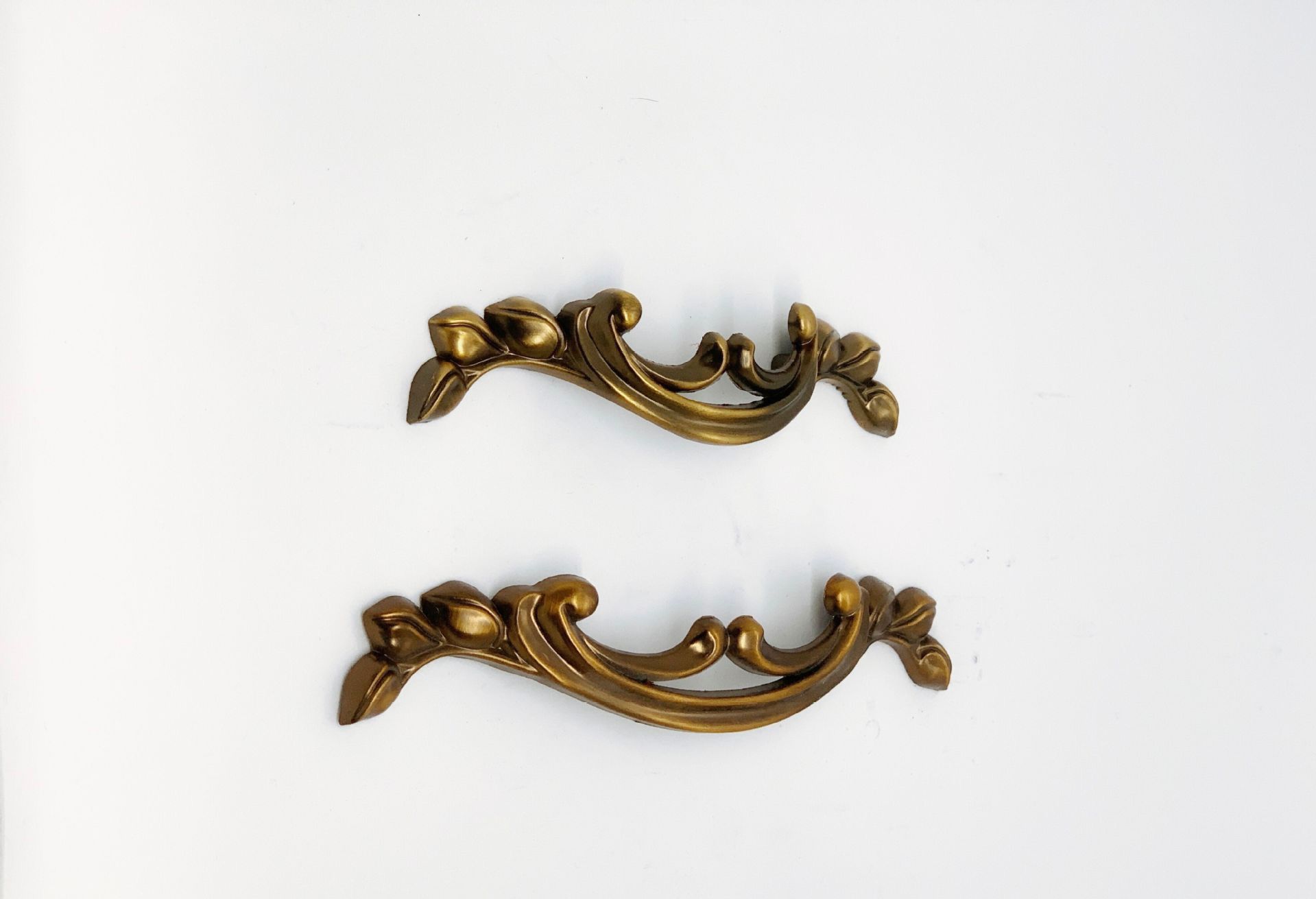 Handle European antique cabinet door antique symmetrical cabinet wardrobe drawer retro furniture handle 407-64