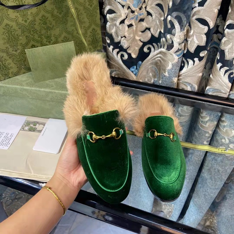 Designer Slippers Formal Princetown Top Quality Women Mules Flats shoes Women Loafers Genuine Leather fluff Fur Casual Shoes Metal Shoe Men Velvet Slipper