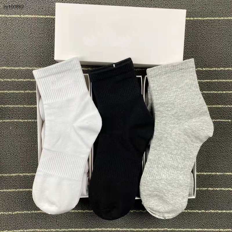 Designer Socks Sale Sports Couple Tubesocks Designer Mens Personality Female Design Teacher School Style Mixed Color N City Socks For Man And Women Ju