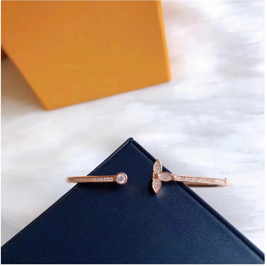 Top Quality designer 18k Gold bracelet thin bracelet for women LOVE top V-gold 18k silver bracelet Open Style Wedding Jewelry for gift with box