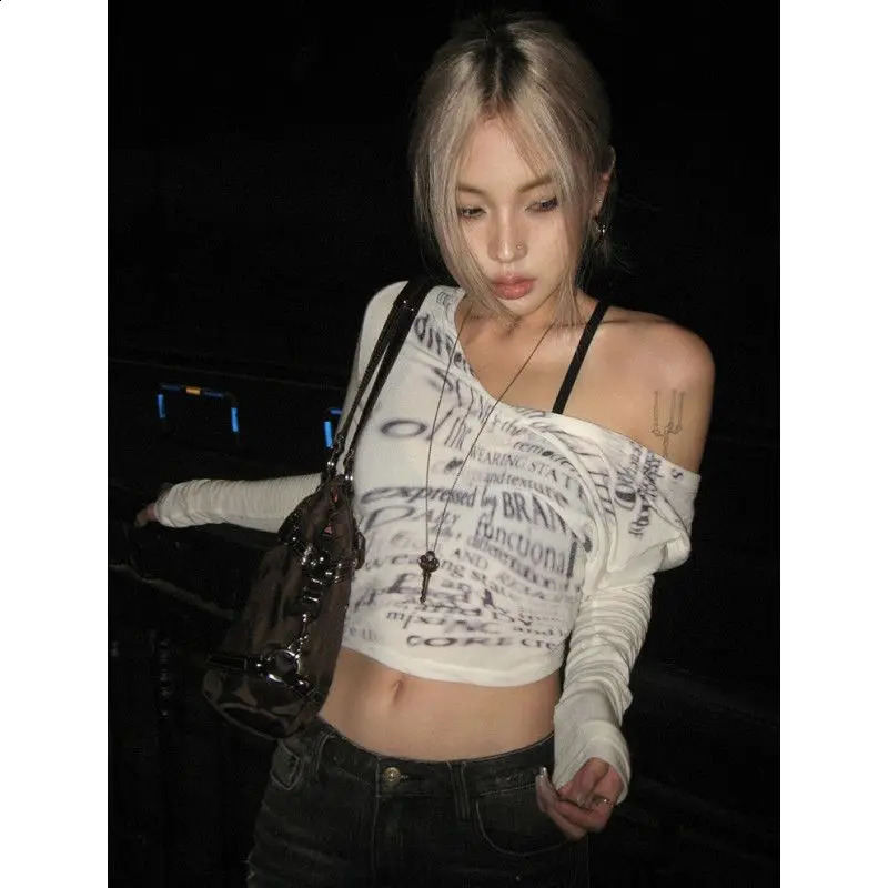 Deep City Retro Y2k T-shirt Womens Grunge Sexy Letter Printed Crop Long Sleeve V-neck T-shirt Korean Street Clothing Harajuku Aesthetics 240826