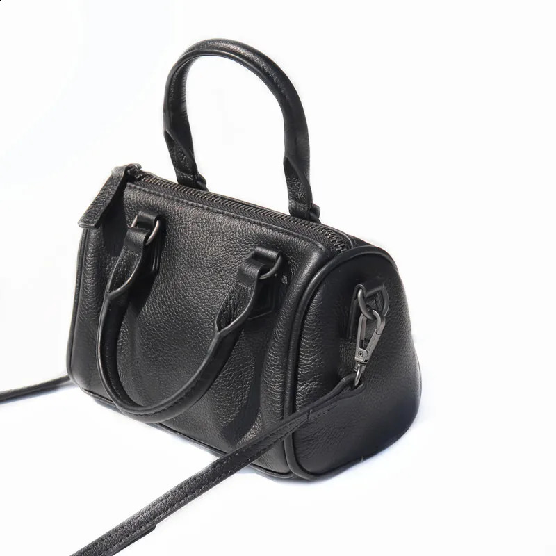 Womens Small Handbag Soft Genuine Leather Shoulder Messenger Bag Fashion Trended Boston Style Lady Short Handle Crossbody Purse 240723