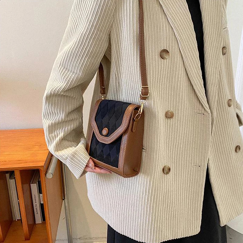 Lingge Small Bag Womens Fashion One Shoulder Crossbody Bag Texture Phone Bag 240725