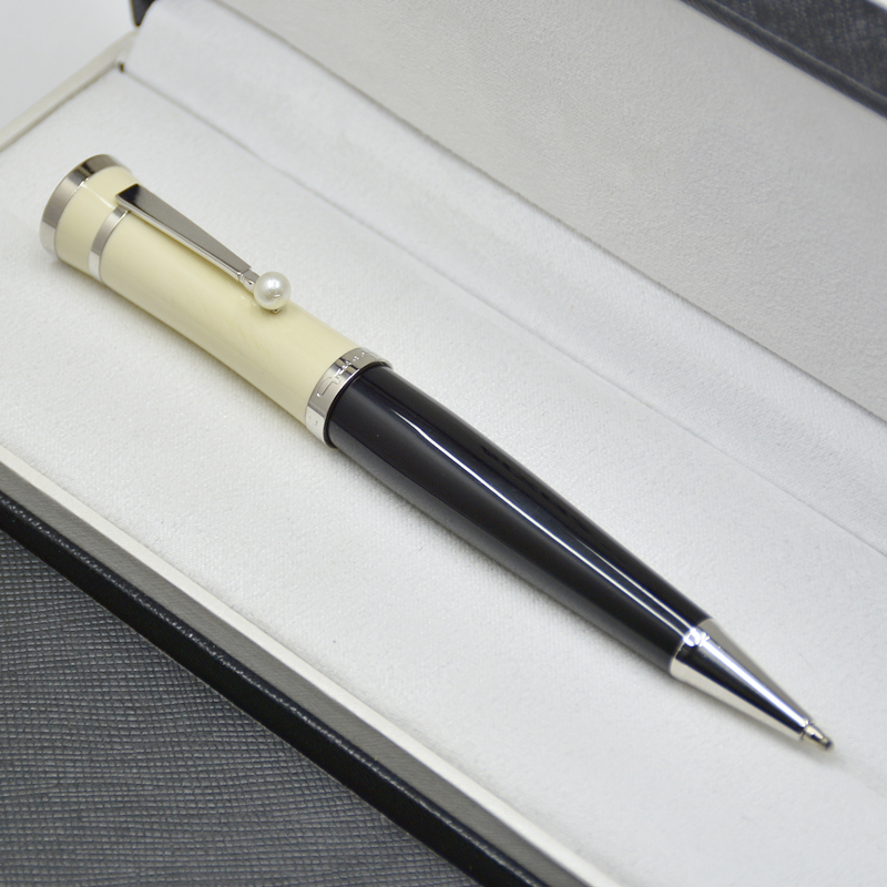 2026 Black and white resin Ballpoint pen / Fountain pen office stationery Promotion Write ball pens for birthdays gift