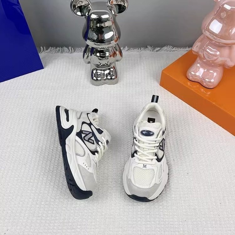 breathable sports for children Mesh 2024 new spring and autumn Korean version lightweight soft thick sole student moral training casual shoes Lhshoe