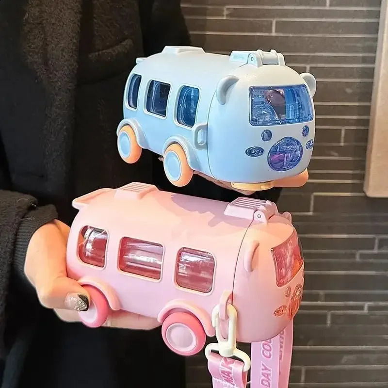 500ml Cute Bear Portable Water Bottle With Shoulder Strap Kid Car Straw Water Cup Bus Shape Childrens Water Bottle Drinking Cup 240725