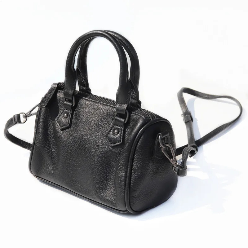 Womens Small Handbag Soft Genuine Leather Shoulder Messenger Bag Fashion Trended Boston Style Lady Short Handle Crossbody Purse 240723