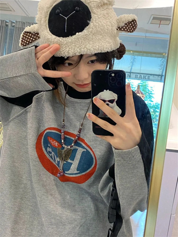 QWEEK Y2K Vintage Long Sleeve T-Shirt Women Harajuku Streetwear Gray Pullover Sweatshirts Oversized Retro Patchwork Print Tees 240806