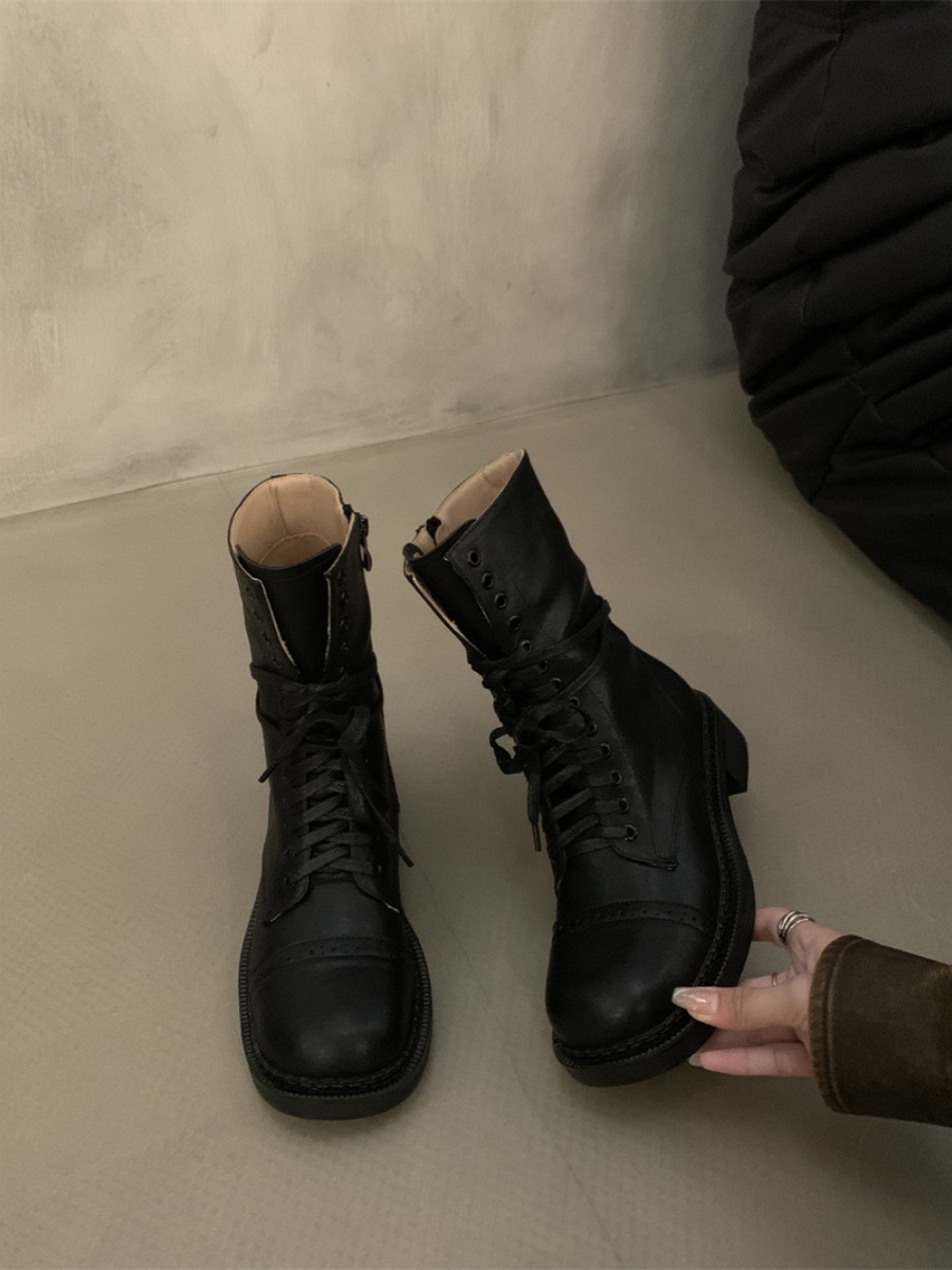 Designer Shoes In Black And White Women Boots Handsome Round Toe Trendy Versatile Fashion Wear Free Shipping