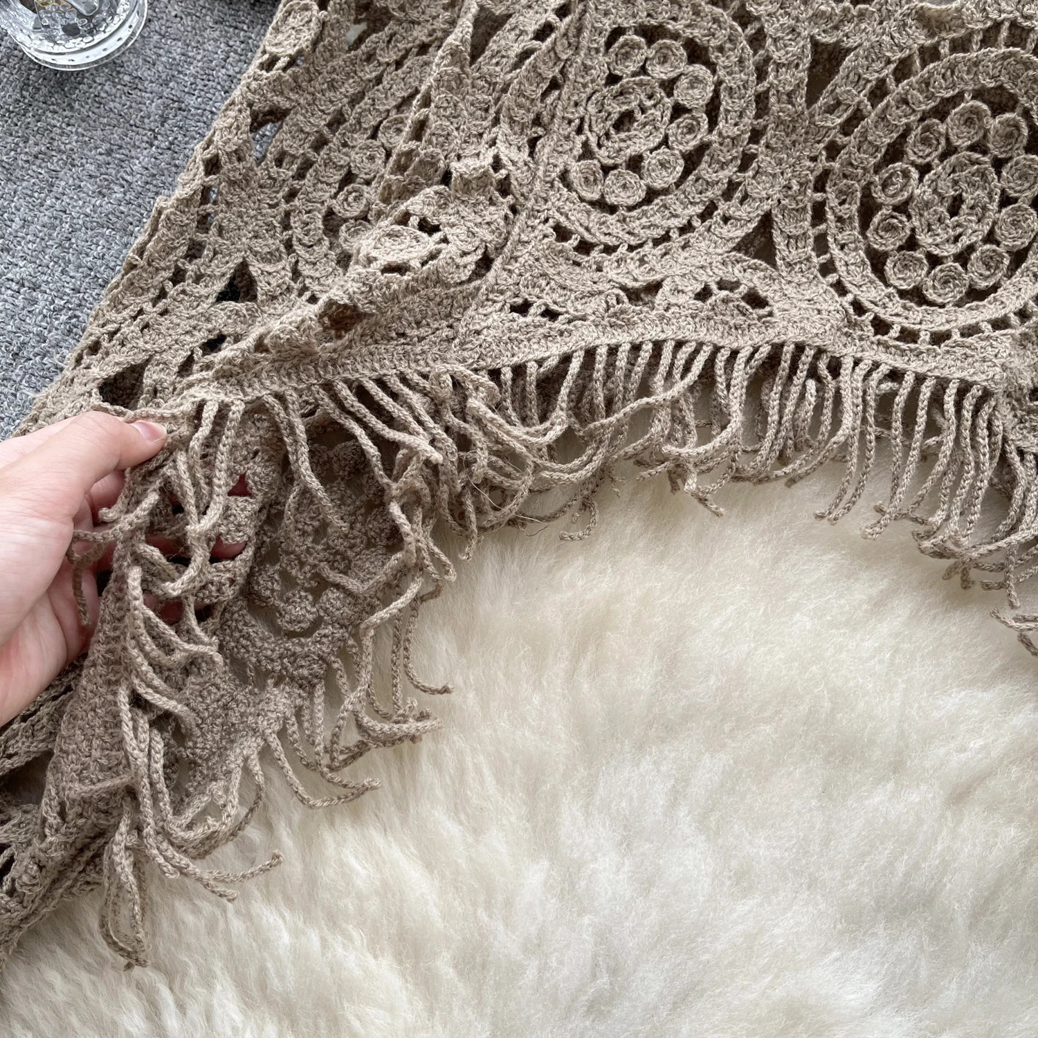 Chic Floral Crochet Vintage Hollow Tassel Capes Blouse Long Sleeve Korean Fashion Tops Sexy Elegant Autumn Women Pullover Y2k 240725