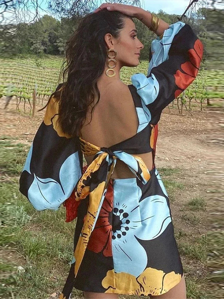 2024 Elegant Backless Floral Mini Dress Summer Women Long Lantern Sleeve Beach Dresses Female Chic O-Neck Hollow Party Vestidos 240726