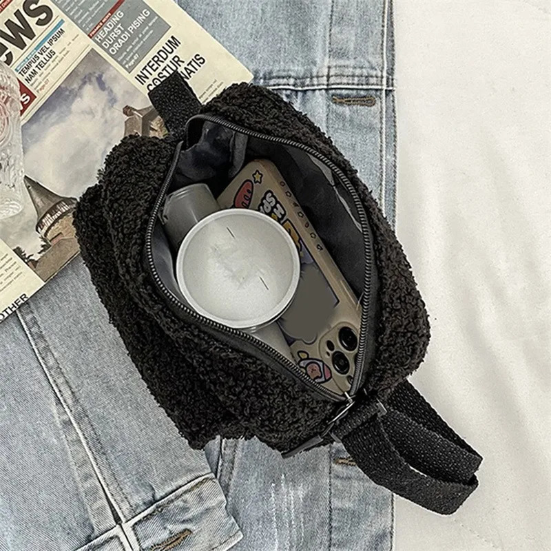 Ladies Fashion Allmatch Oneshoulder Messenger Chain Cute Plush Bag Party Mobile Phone Outdoor 240821