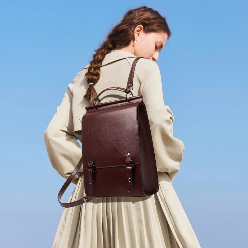 Womens retro leather backpack college style student backpack multifunctional leisure travel school bag womens handbag 240827