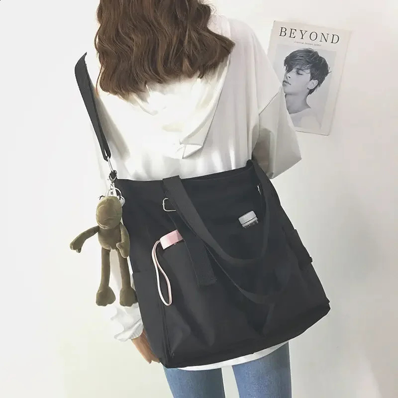 Waterproof Bag Large Capacity Canvas Female Messenger Korean Student Harajuku Japanese Oneshoulder Tote 240725
