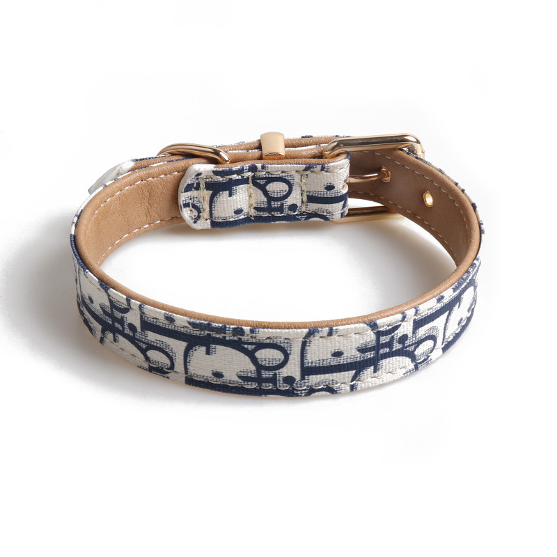 Trendy Dog Collar: Vintage Floral Pattern & Robust Buckle