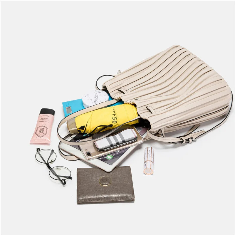 Handbag Women Fashion Pleated Bucket Crossbody Bags Cute Lady Soft Leather Shoulder Bag Messenger Coin Purse 240725ZYl
