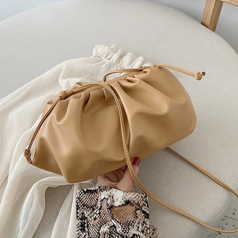 bags for women Women Day Clutch Bag Pleated Dumpling Shoulder Messenger Bag Cute Lady Crossbody Handbag 240726
