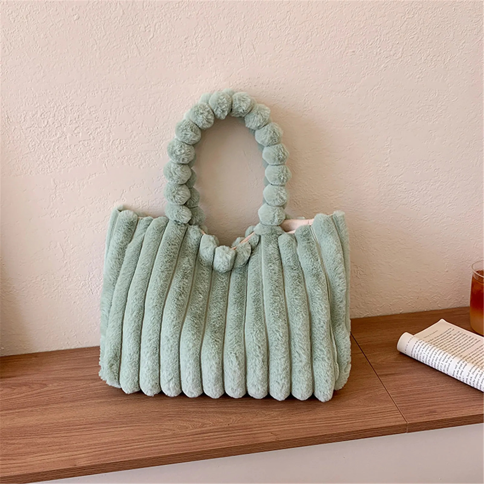 Fluffy Tote Bag Faux Fur Shoulder Purse for Women Plush Handbag Winter Soft Fuzzy Top Handle Puffer Hobo 240725 - view 6