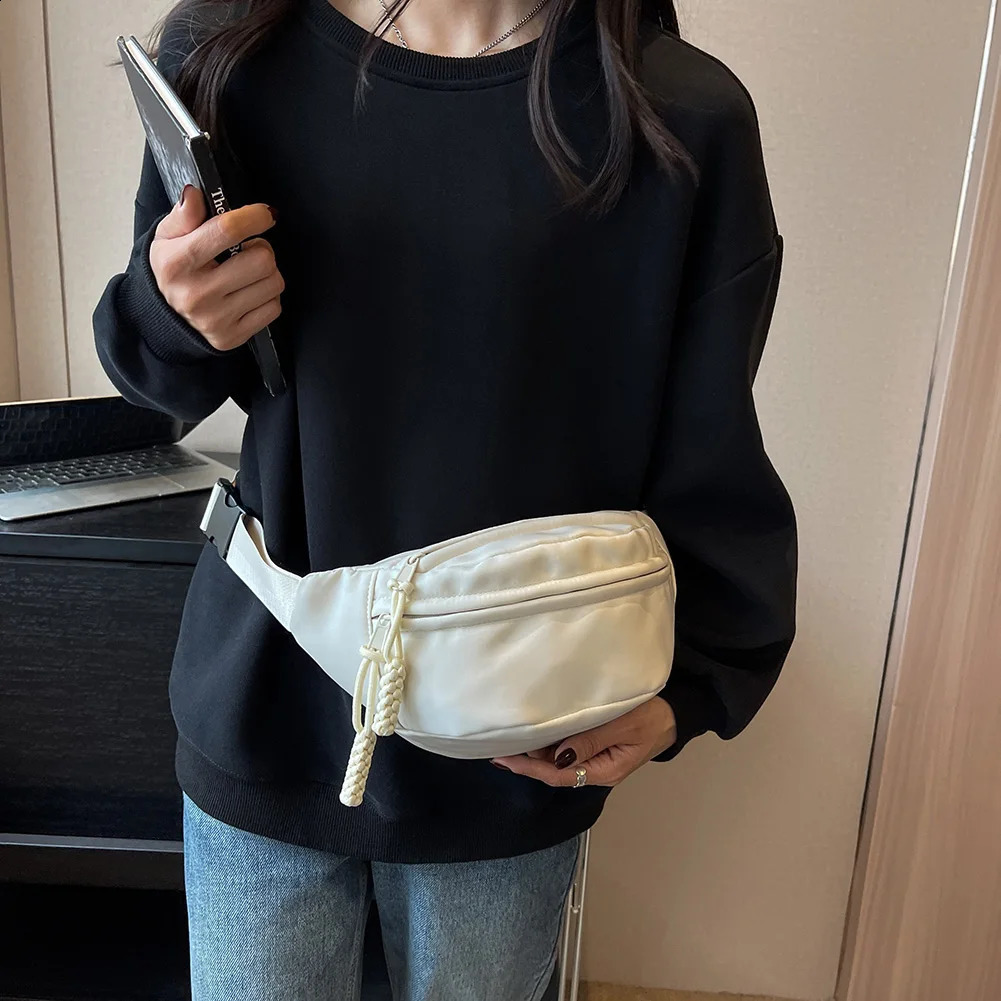 Chest Bag Banana bag for Women Sling Crossbody Waist Pack Canvas Running Casual Fanny Packs Sport Half Moon Belt 240725