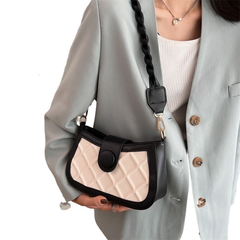 Ify2023 niche French diamond grid high-end texture light luxury fashion versatile single shoulder crossbody armpit bag #48 swissmilitary