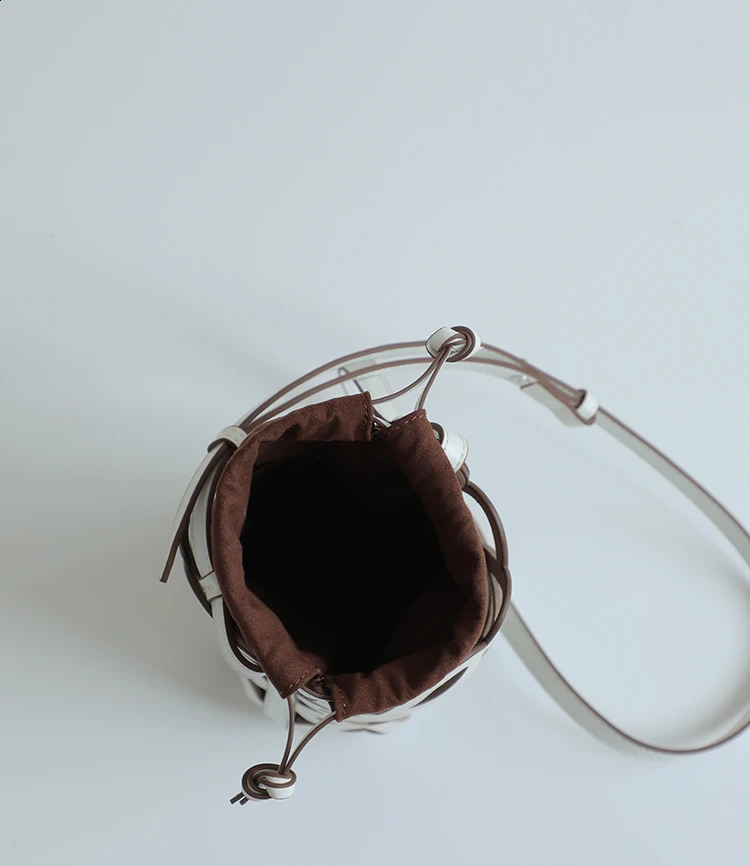 Retro Vacation Style Hollow Out Bucket Crossbody Shoulder Phone Bag 240726 0f8f