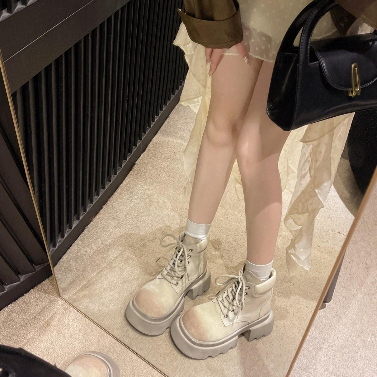Women's retro fashionable height increasing short boots