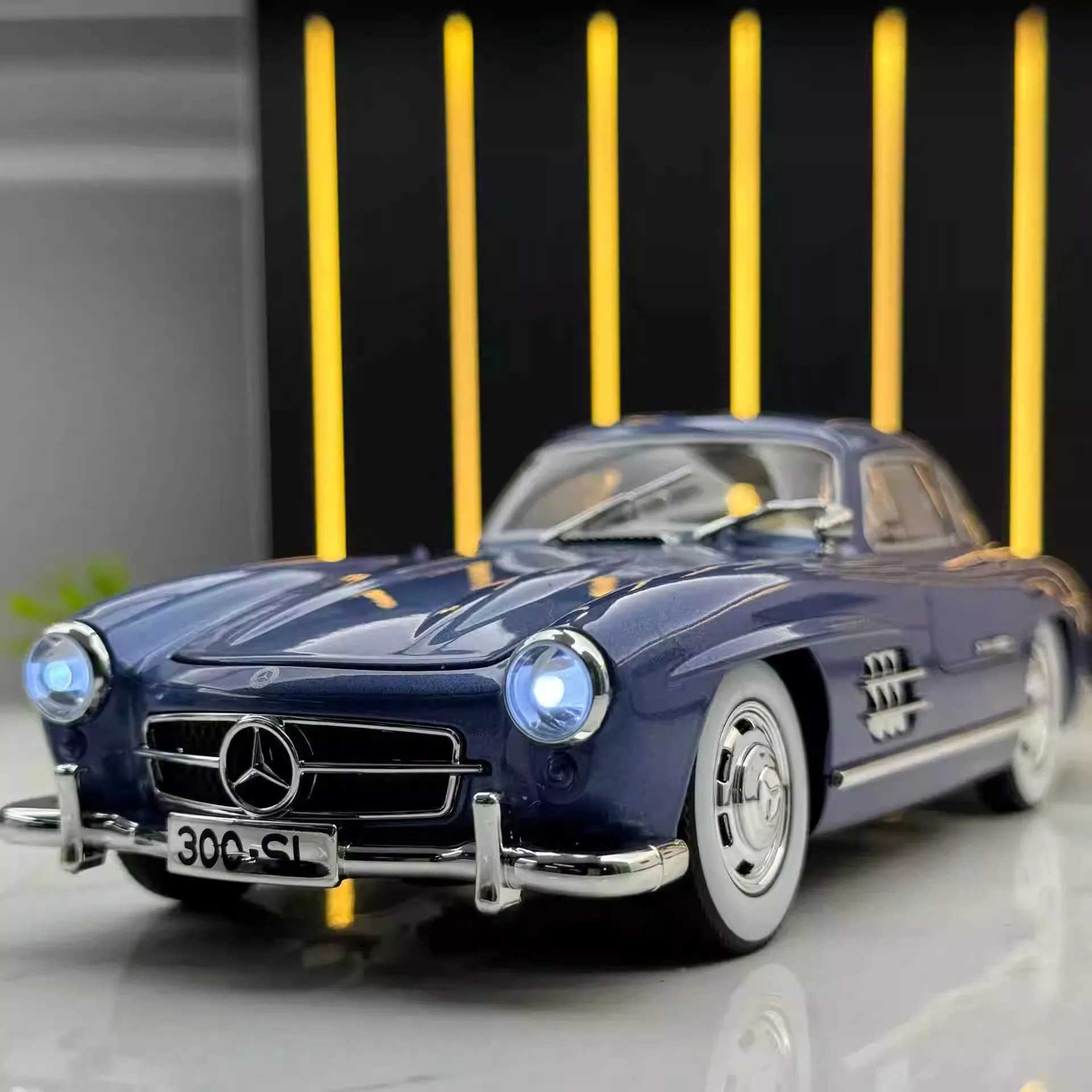 1 24 Mercedes Benz 300SL 1936 alloy model car toy die-casting metal sound and light car toy M241025