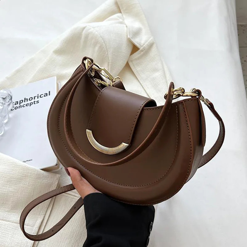 Bags for women Pu Leather Shoulder Crossbody Bag Half Moon Chain Small Bags Casual Fashion Dress Armpit Messenger Ladies Trend 240726
