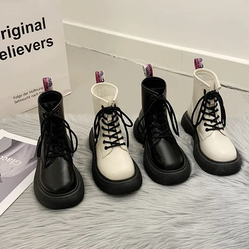 Ladies' versatile retro thick soled short boots