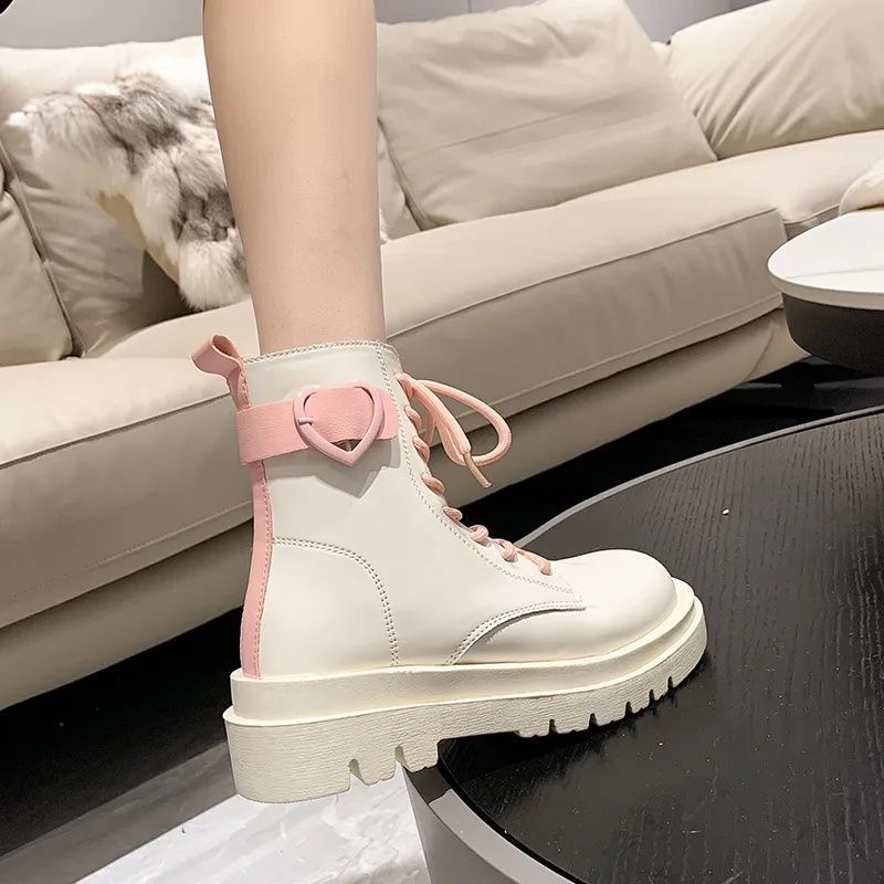 Ladies' cute round toe thick soled Martin boots