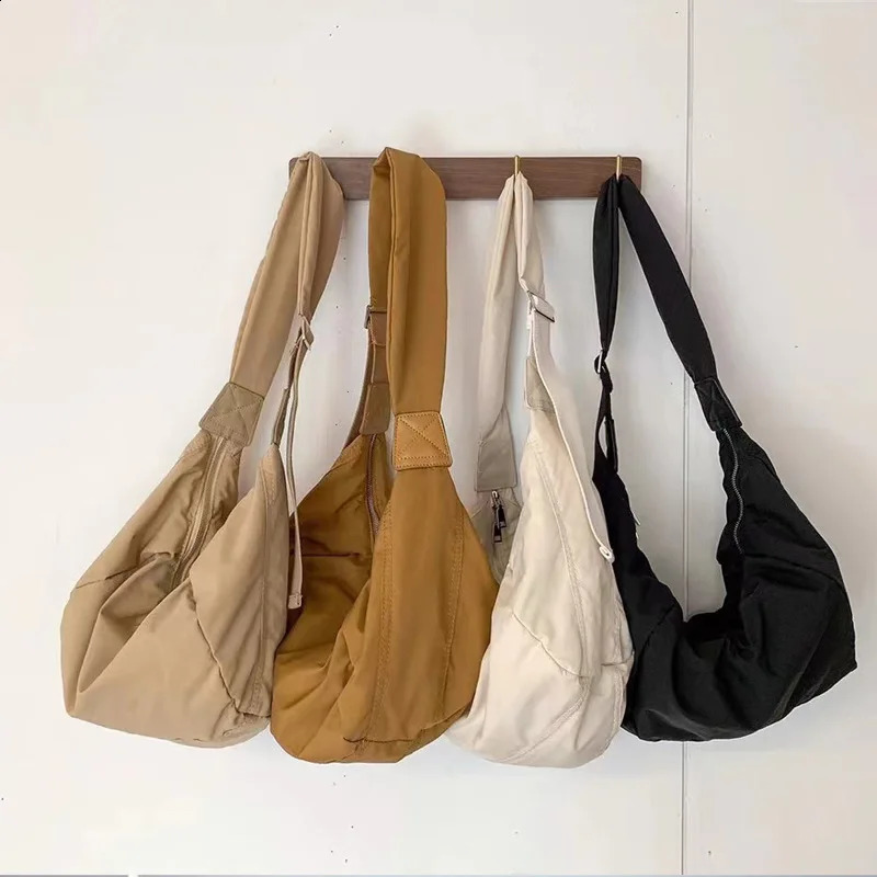 Women Shoulder Bags Large Capacity Versatile Crossbody Dumplings Student Shopping Leisure Nylon Crescent Bag 240726