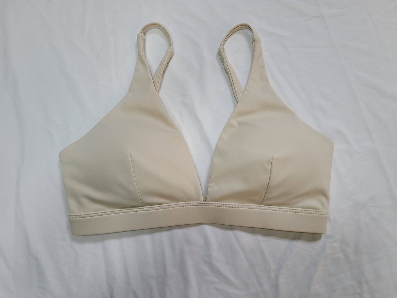 A491 Yoga Sportswear - Shock-Proof Bra & Breathable Shorts Set for Outdoor Fiess Activities