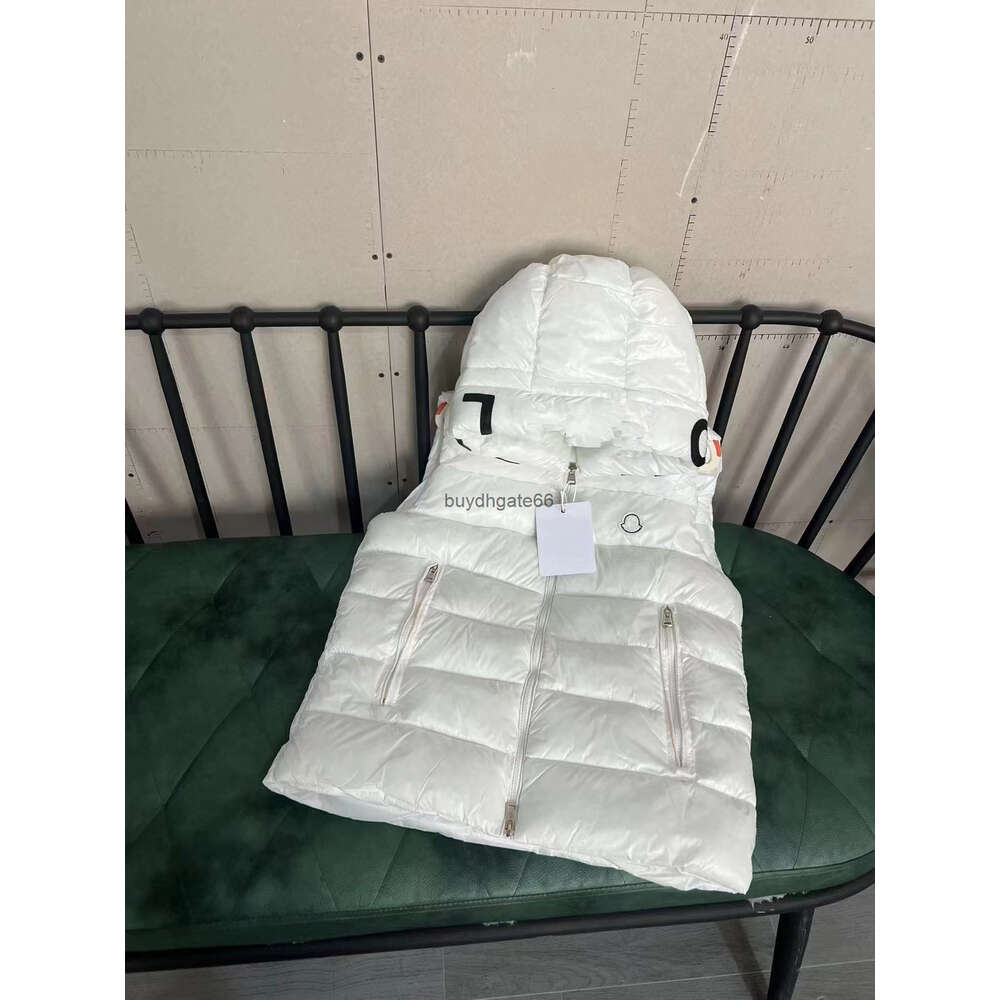 2024ss Designer Luxury Brand Men's and Women's Fashion Vest White Duck Down Jacket Sleeveless Coat Letter Complete Label