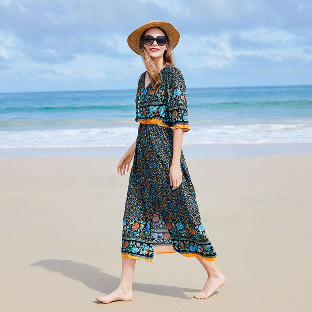 Hot Selling Large Size Seaside Vacation V-neck High Waisted Dress with Slit at Bottom and Loose Middle Length on the Beach Waist High Waist Dress Deni